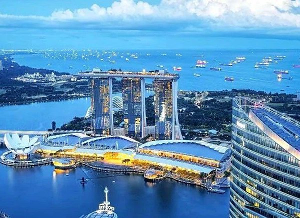 为什么全球巨头都把亚洲总部扎在新加坡？这才是底层逻辑